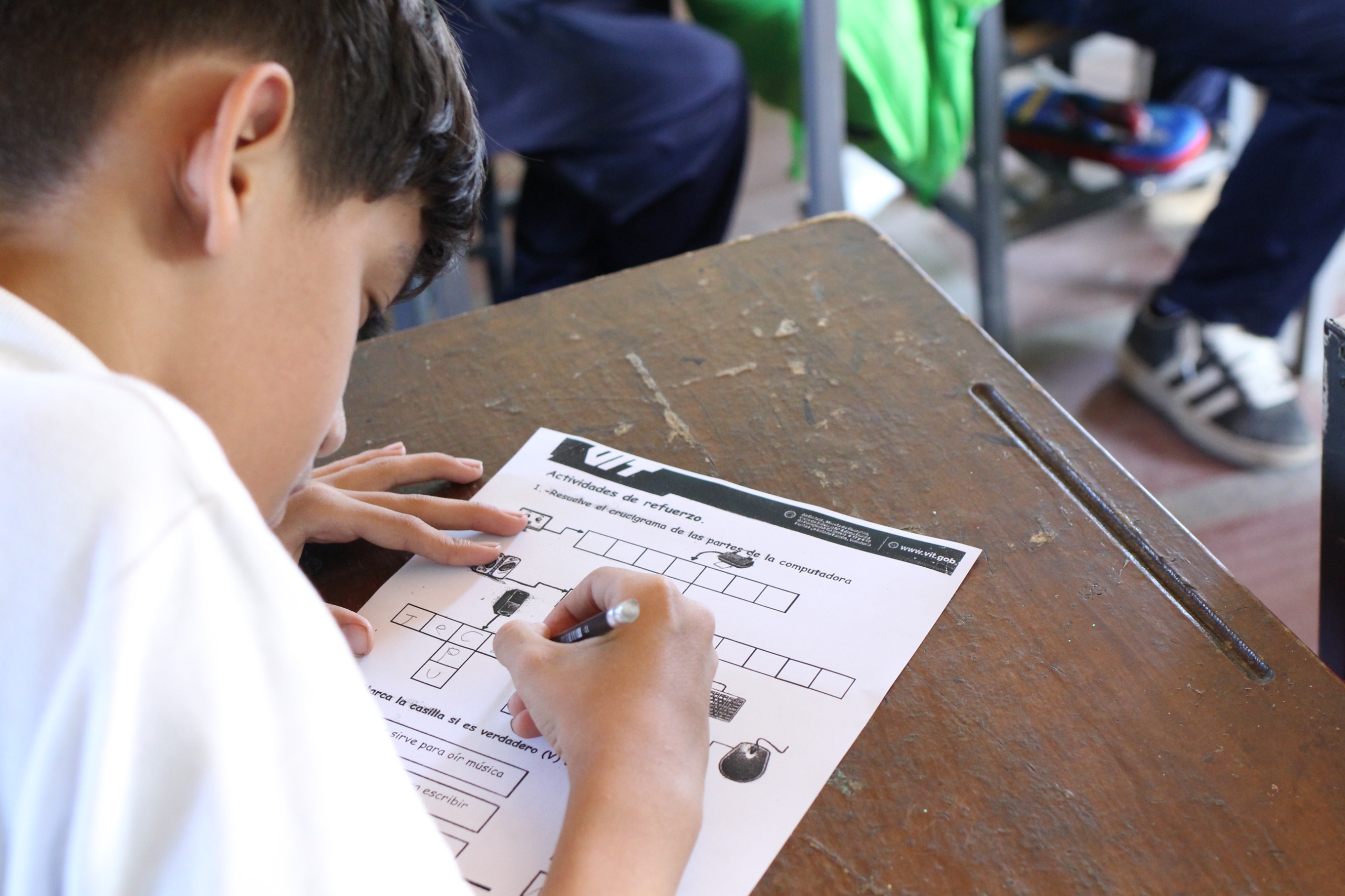 Programa “Tecnología Educativa” beneficia a más de 700 estudiantes en Carirubana